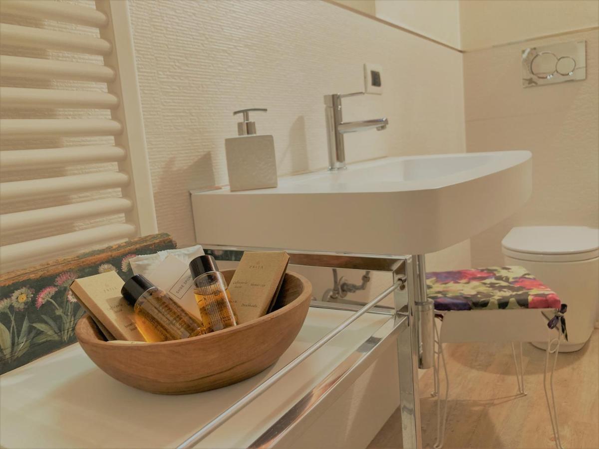La Morra Suite Exteriér fotografie