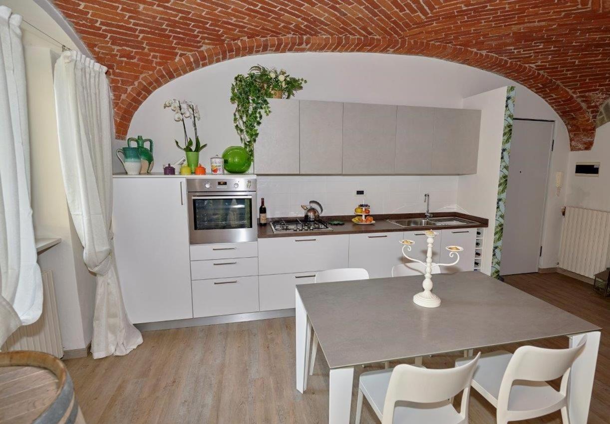 La Morra Suite Exteriér fotografie